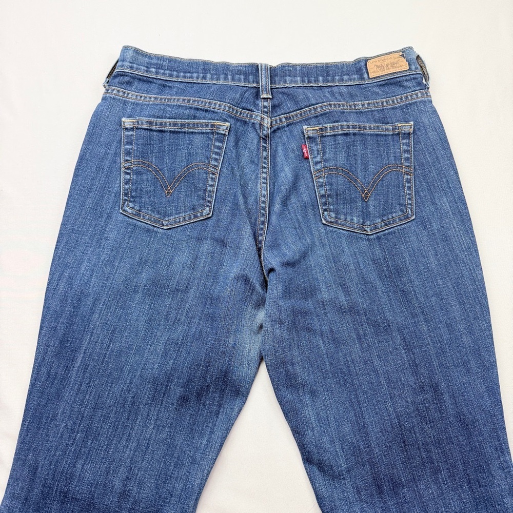 Levi's Women's Blue Boot-Cut Jeans - Picture 5 of 7